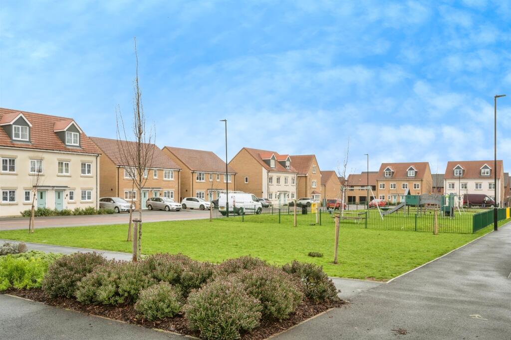 Tulip Drive, Balby, Doncaster photo 4