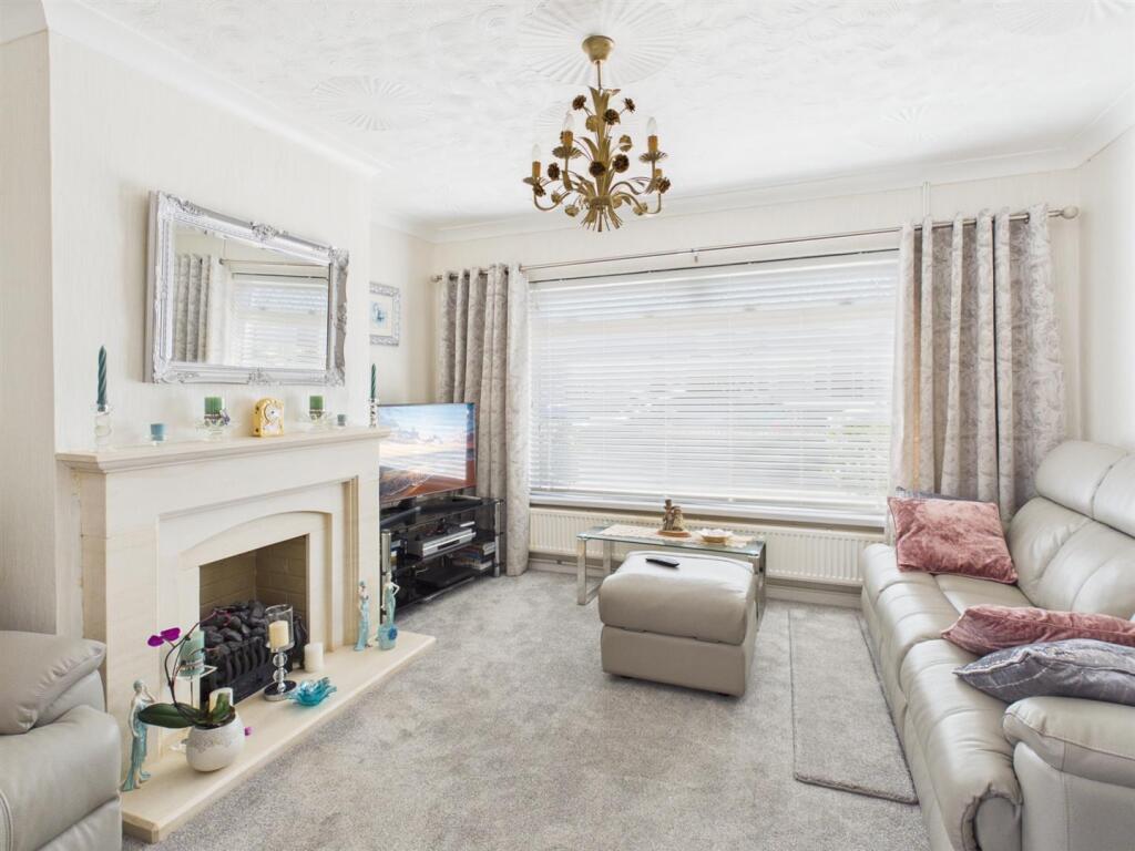 House in Porthcawl, Nottage - View 5