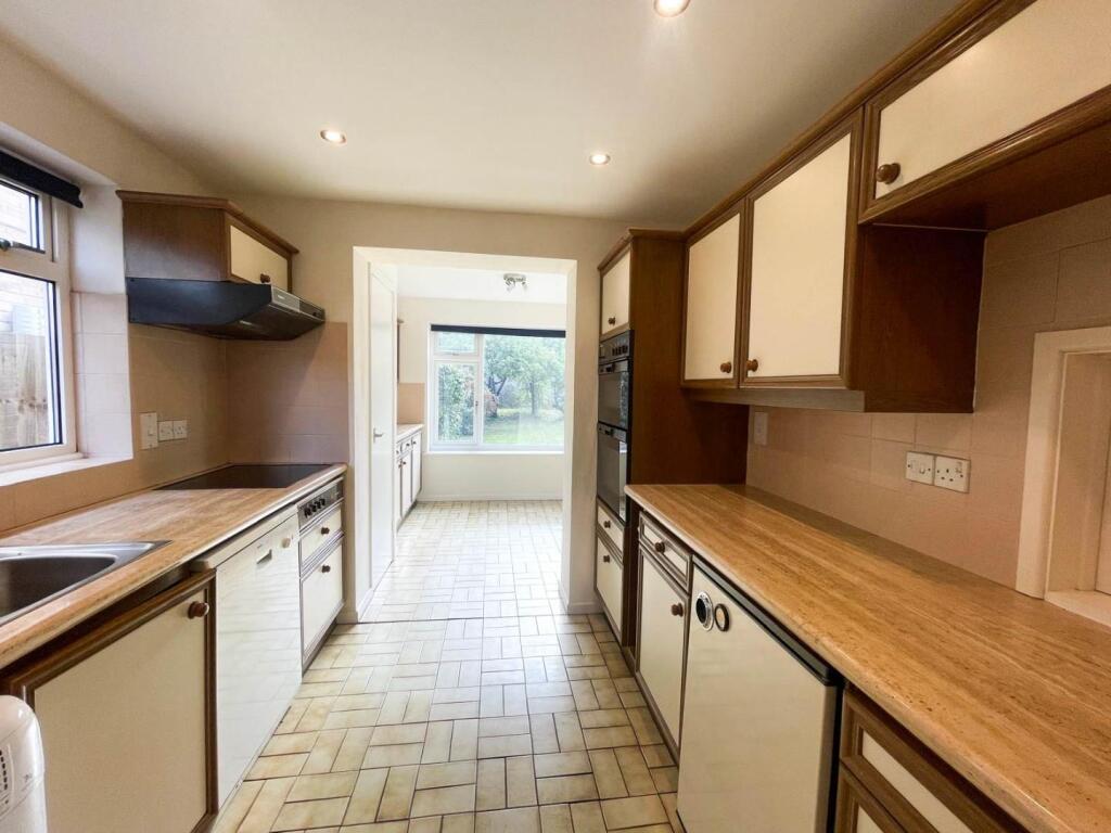 Temple Close, Duxford, Cambridge photo 3