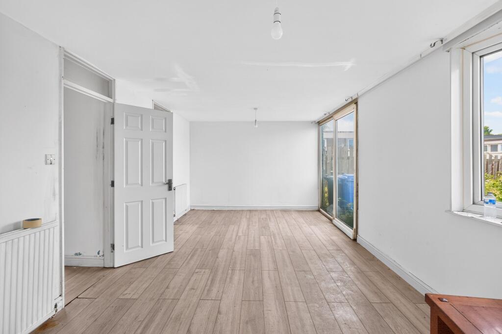 House in Sheffield, Woodhouse - View 3