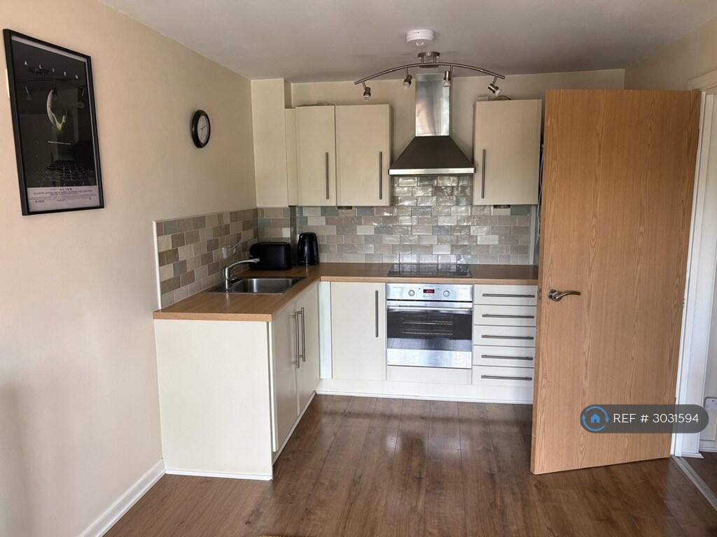 Apartment in Warrington - View 4