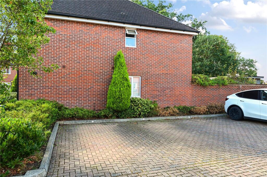 House in Guildford - More