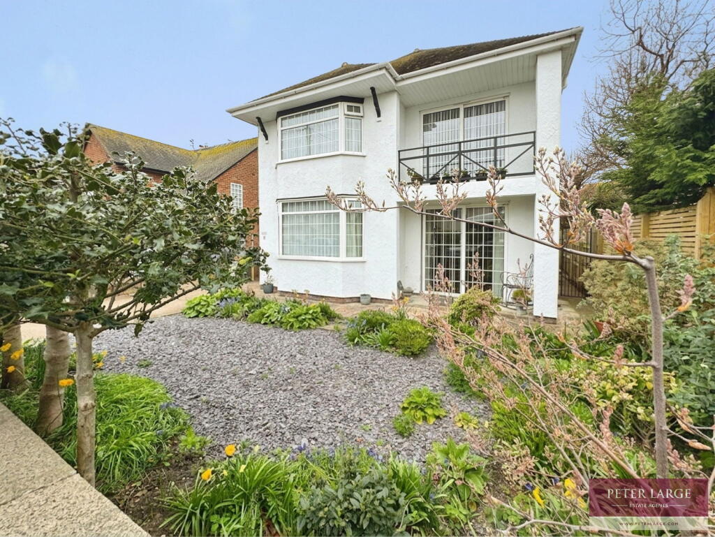 Main image of property: St Georges Crescent, Rhyl, Denbs LL18 3NN