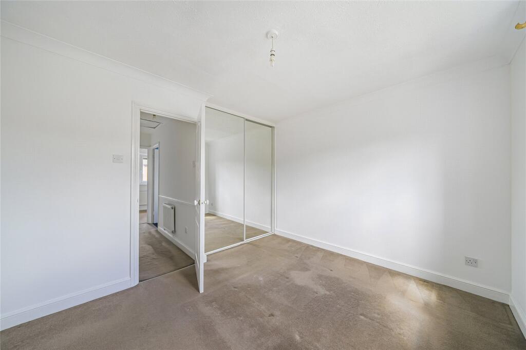 House in Dartford, Stone - View 3