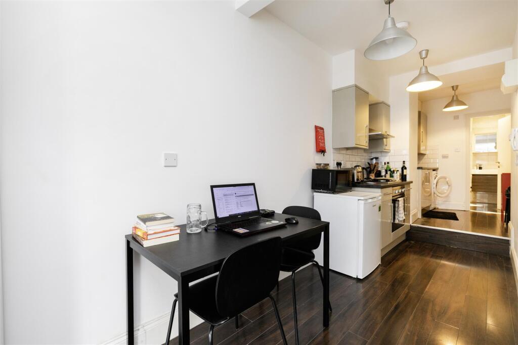 Studio flat for rent