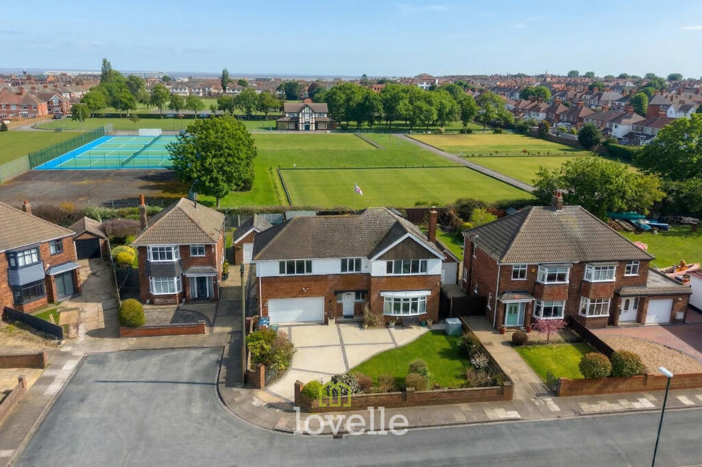 Main image of property: Beacon Court, Grimsby, DN32