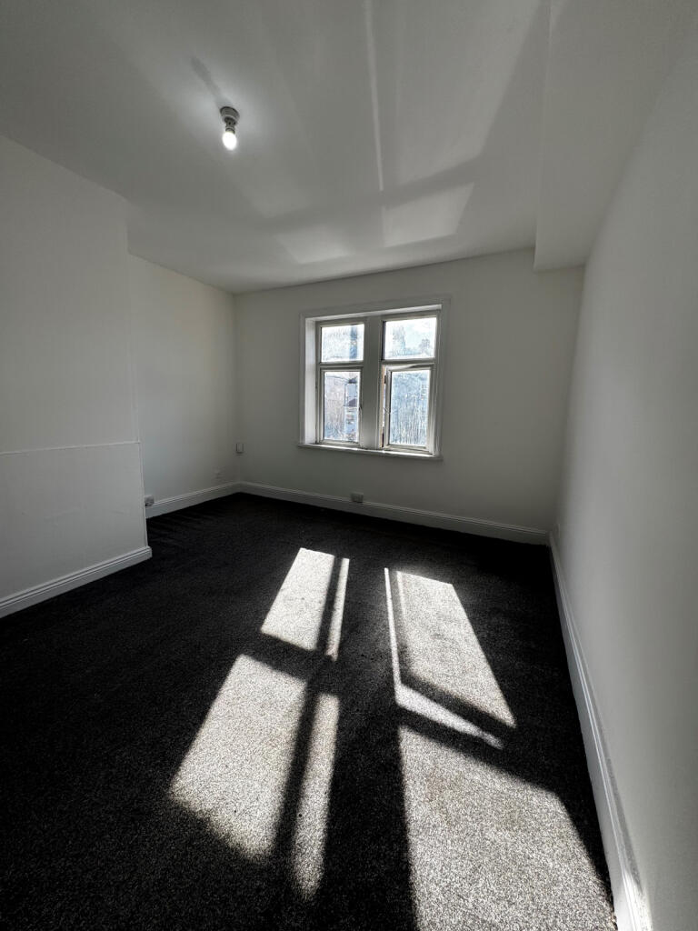Shipley, BD18 photo 2