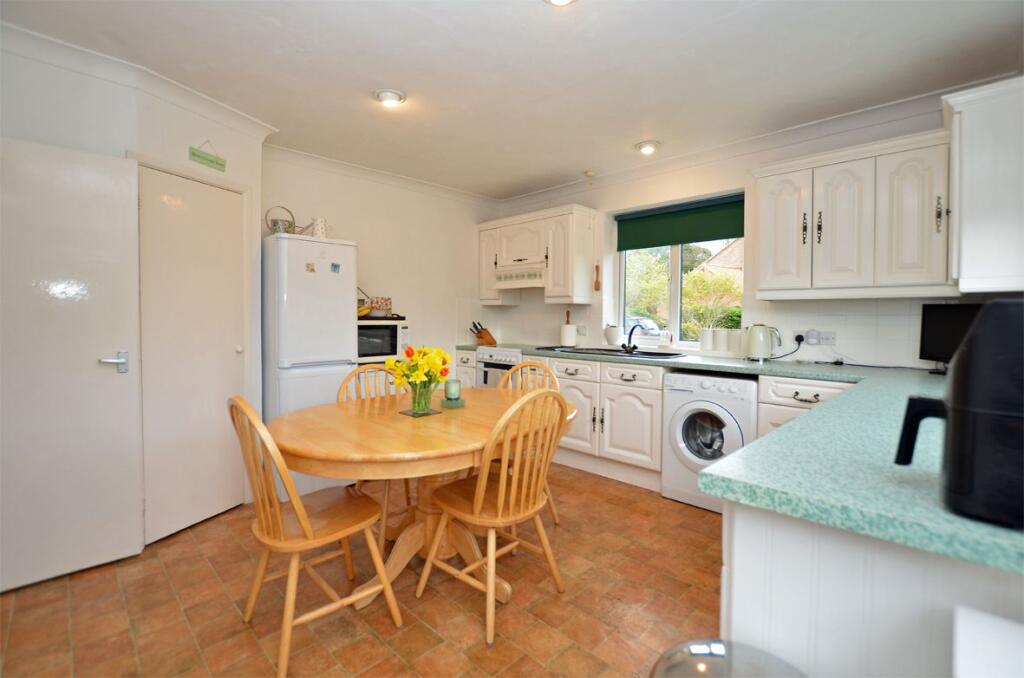 The Green, Tottenhill, PE33 0RZ photo 3