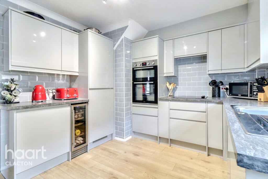 House in Point Clear, St. Osyth - More