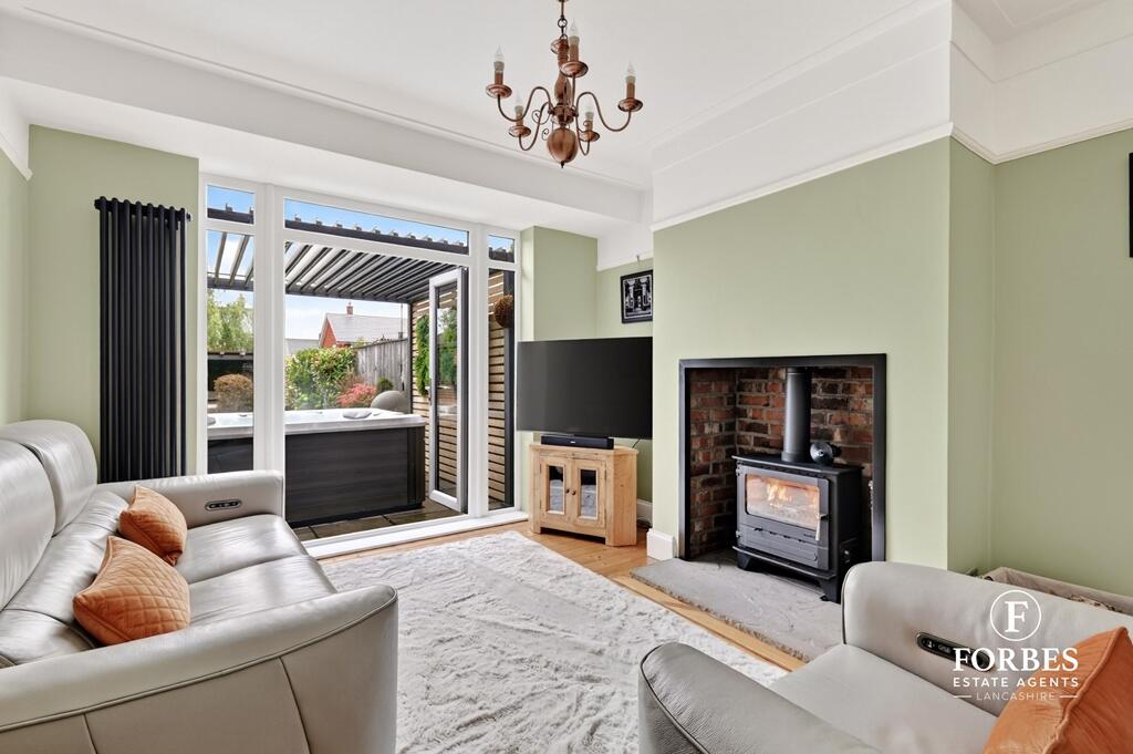 House in South Ribble, Turpin Green, Leyland - More
