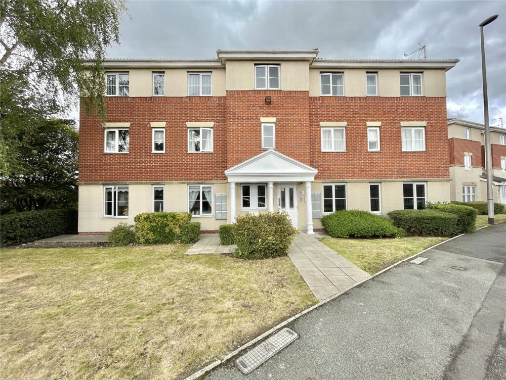 2-bed flat on Foundry Lane, Widnes, Cheshire, WA8, £80,000