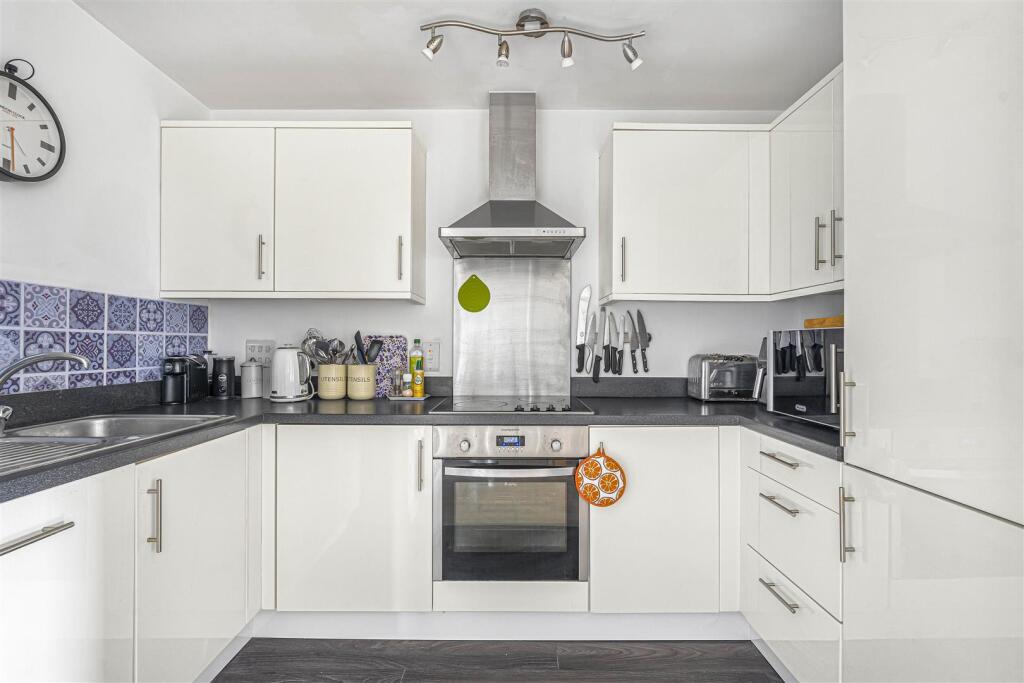 Apartment in Reading, Katesgrove, Newtown - View 4