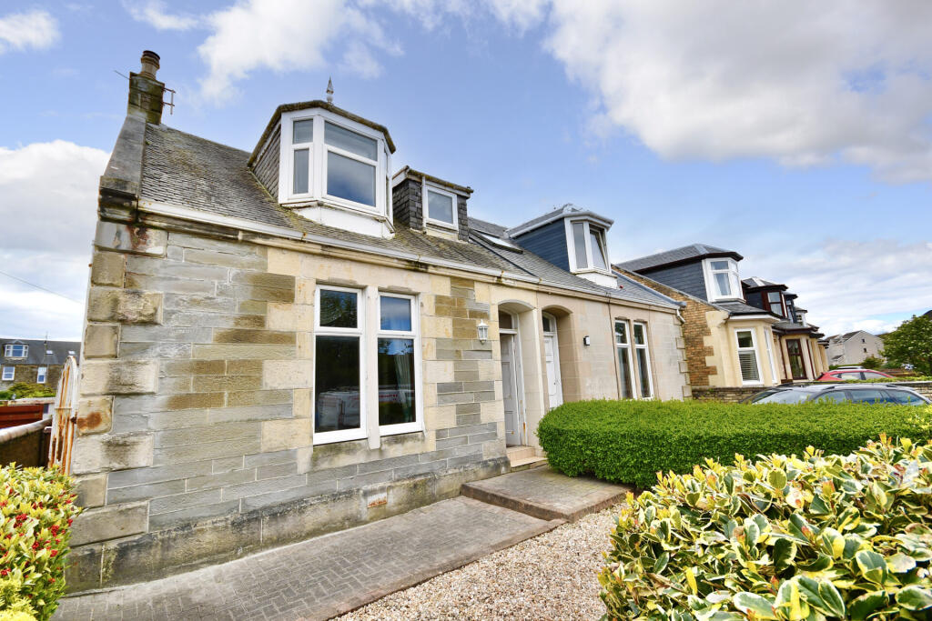 Main image of property: 27 Welbeck Crescent, Troon, KA10 6AS