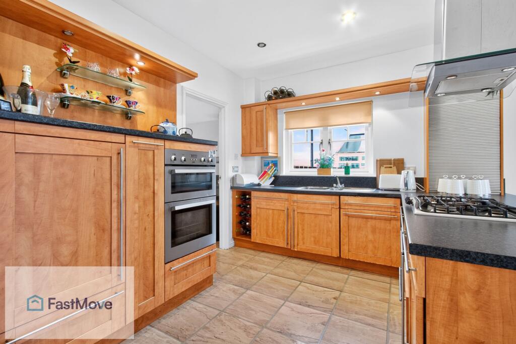 House in Motherwell, North Lanarkshire - View 4
