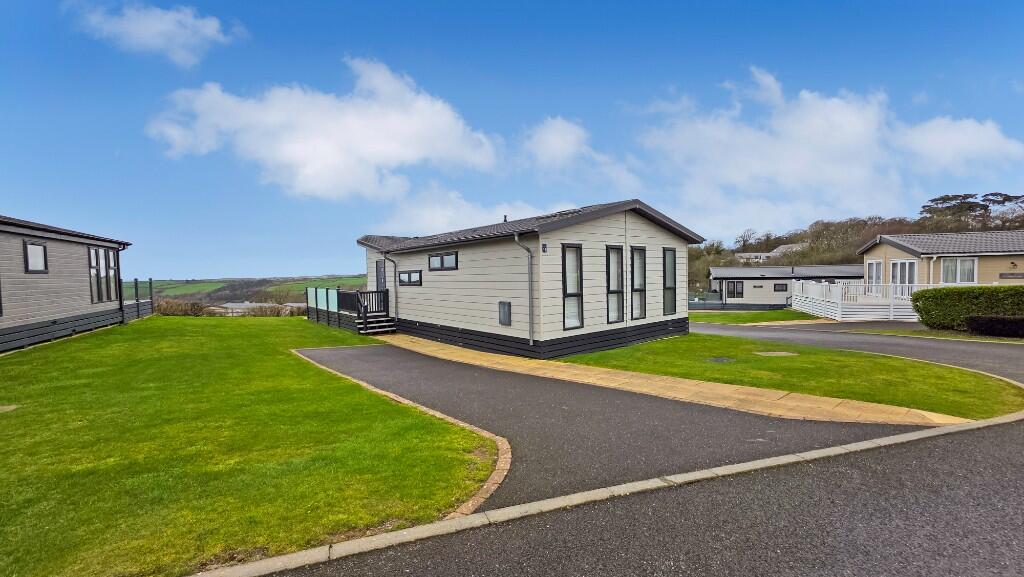 SL19, Pentire Coastal Retreat, Stibb, EX23 photo 2