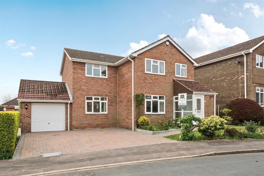 Main image of property: Garstons Close, Titchfield