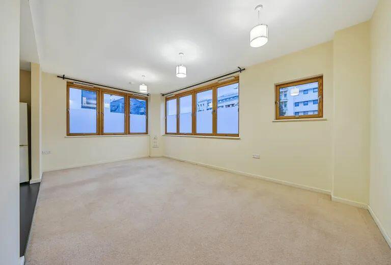 Apartment in Bristol - More