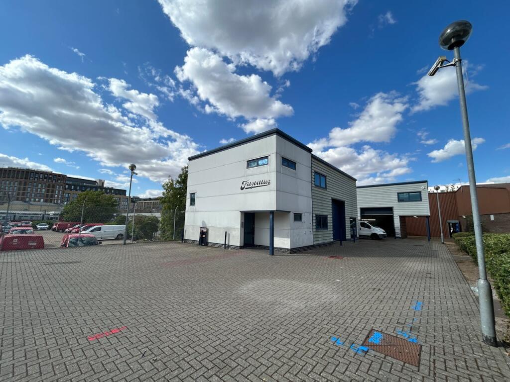 Main image of property: Unit 31c Clifton Road, Cambridge, CB1 7EB