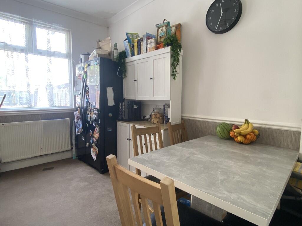 Westborough Road, Westcliff-On-Sea, Essex, SS0 photo 4
