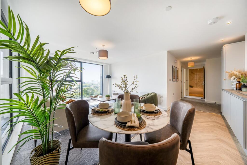 Apartment in Manchester - View 5