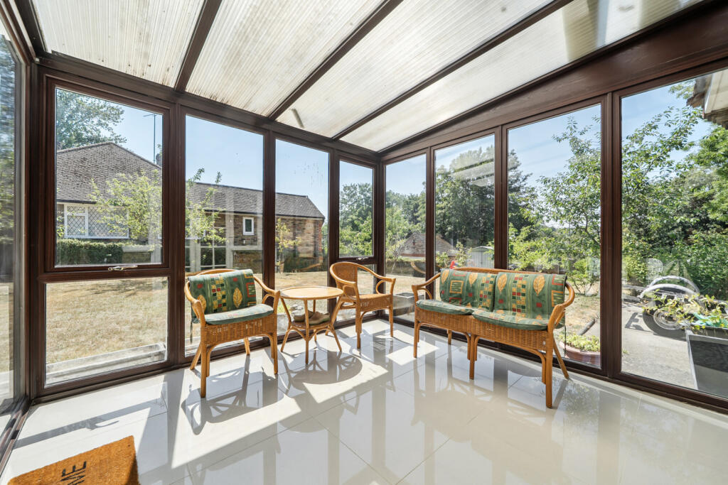 House in Slough, Chalfont St Peter - View 5