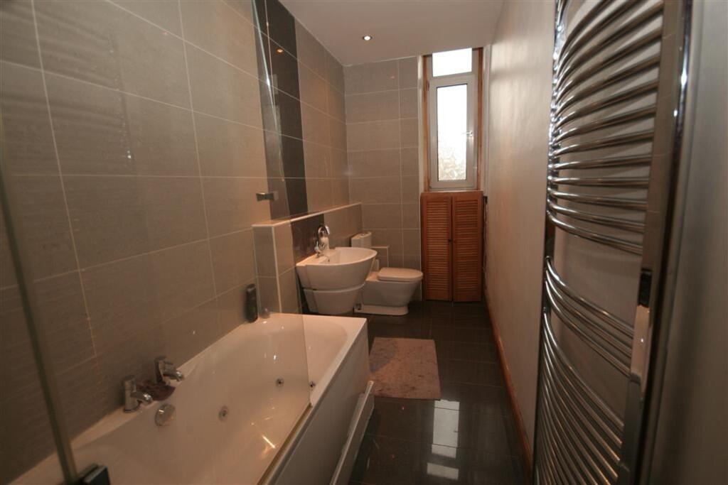 Apartment in Glasgow - More