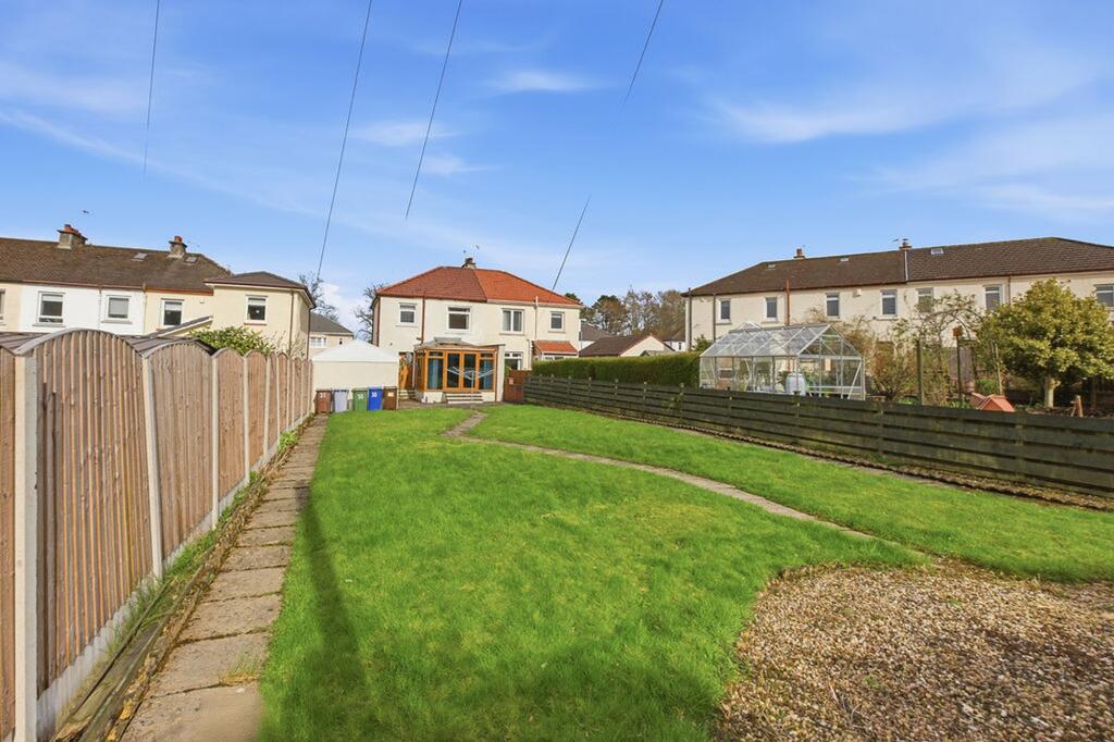 House in Elderslie, Johnstone Castle, Renfrewshire - View 4
