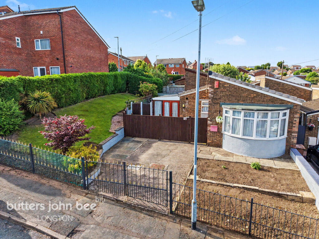 2-bed house on Swithin Drive, STOKE-ON-TRENT, £150,000