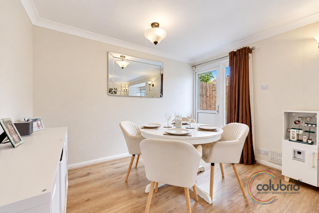 House in Basildon, Essex - View 4