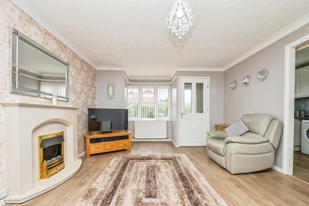 House in Redditch, Worcestershire - View 5