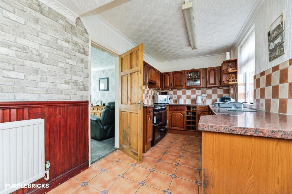 House in Barnsley, South Yorkshire - More