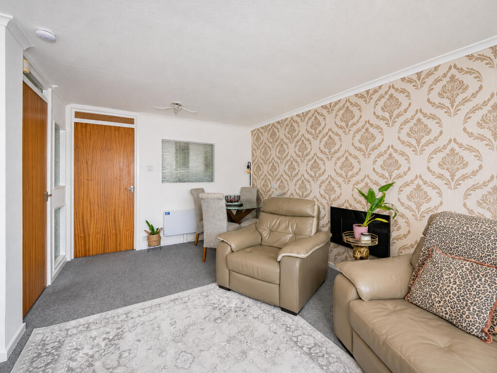 25 Kinloch Street, Dundee, DD3 6PD photo 2