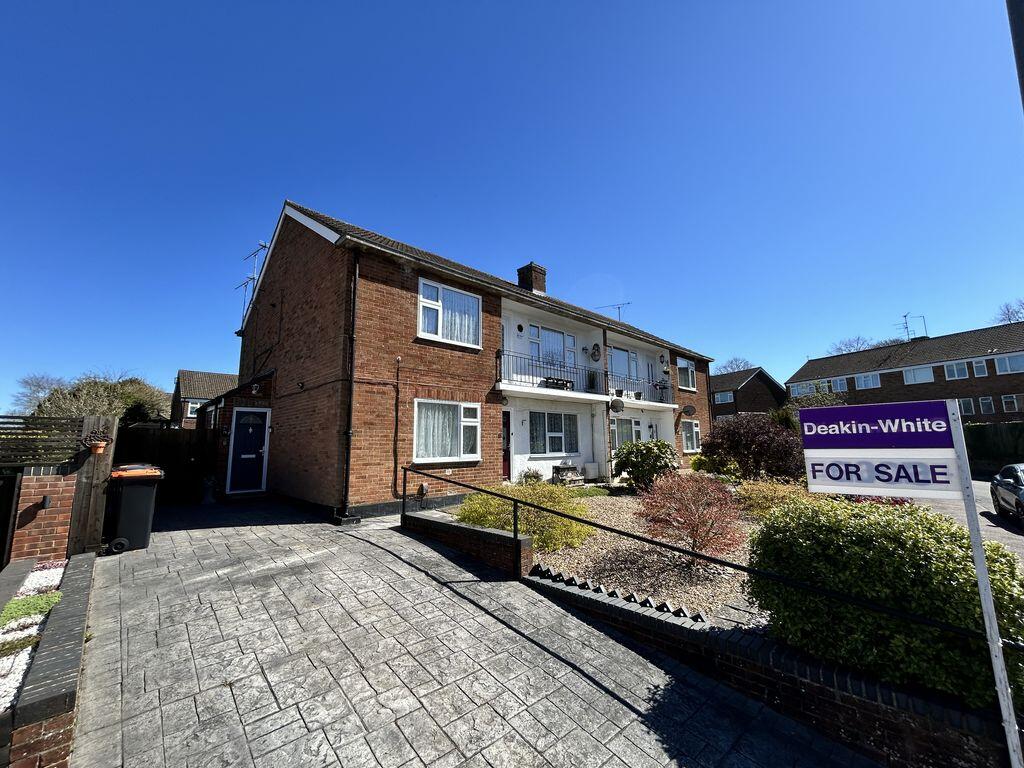 Main image of property: Oakwell Close, Dunstable
