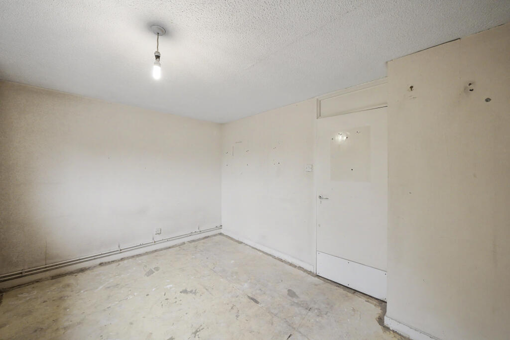 Apartment in Twickenham - View 3