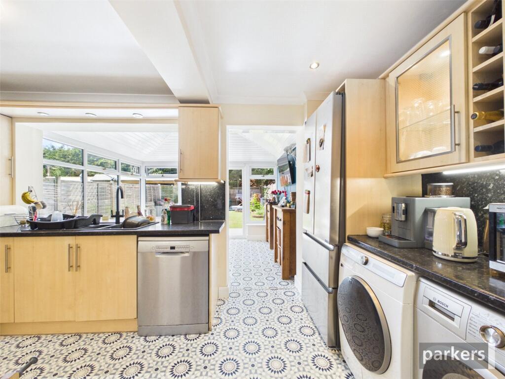 Leyburn Close, Woodley, Reading, Berkshire, RG5 - View 5