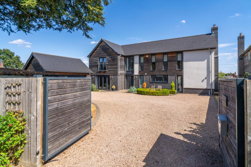 Main image of property: Worcester Road, Drakes Broughton, WR10