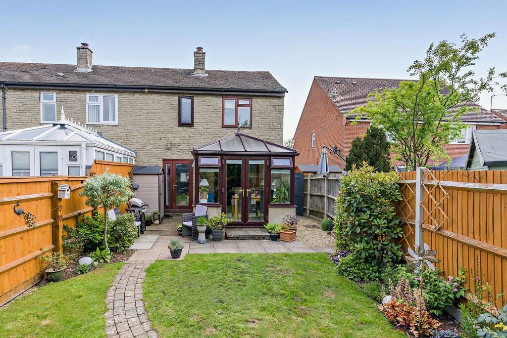 Main image of property: Old Field, Little Milton