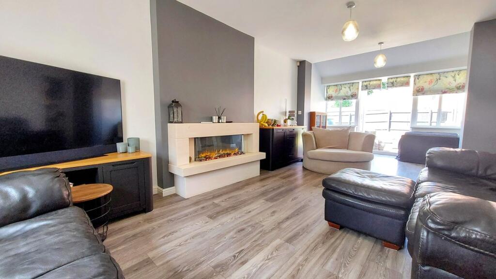 Holloway Avenue, Bourne, PE10 photo 4