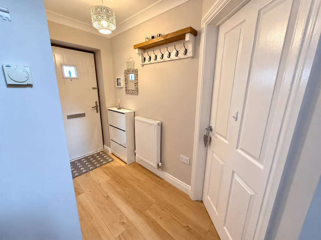 House in Llwydcoed - View 4