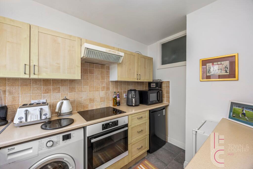 Apartment in Brighton - More