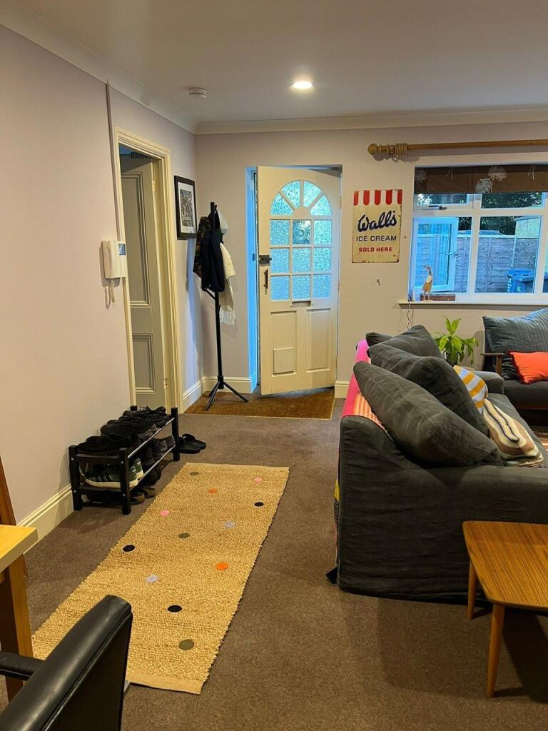 House in Harborough, Leicestershire - View 4