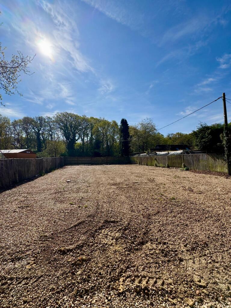 Old School Road, Hook, RG27 9NJ - More
