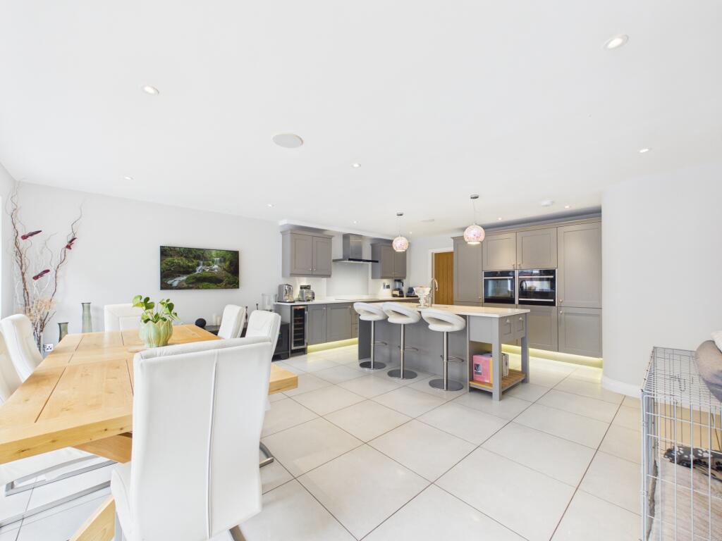 Clayfields Road, Repton photo 4