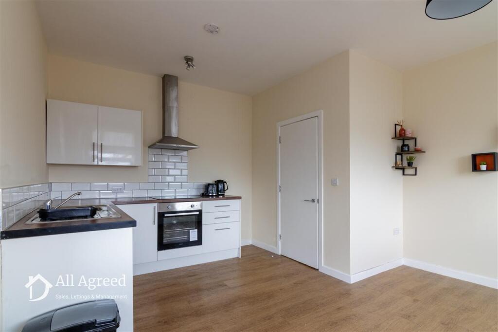 Apartment in Ilkeston - View 5
