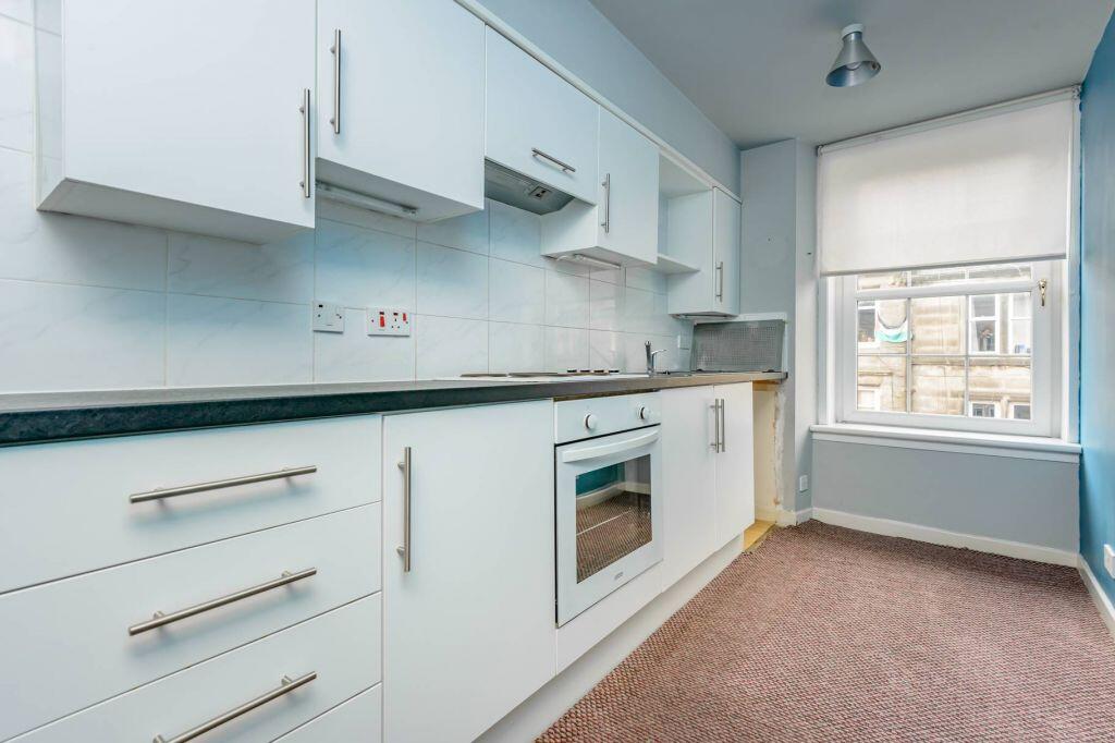 Apartment in Edinburgh, Hillside, Leith Central - View 4