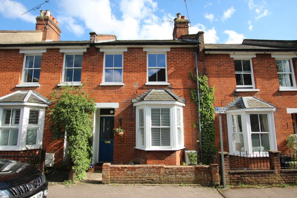 Main image of property: QUEEN ANNE'S TERRACE, LEATHERHEAD, KT22