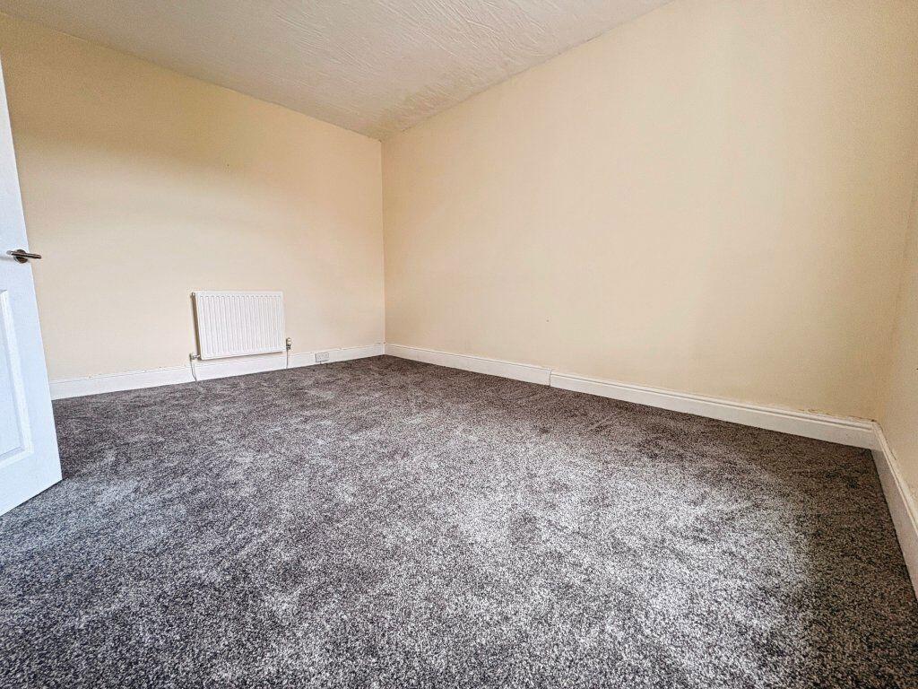 Apartment in Swansea - View 4