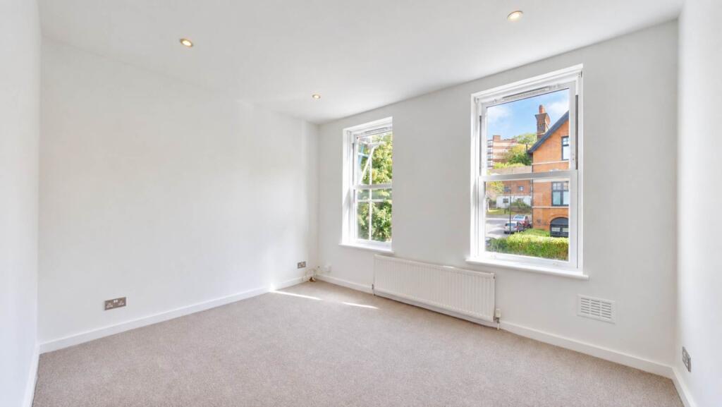 Apartment in London - View 5