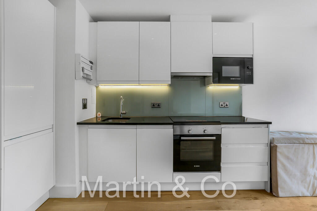 Apartment in London - View 4