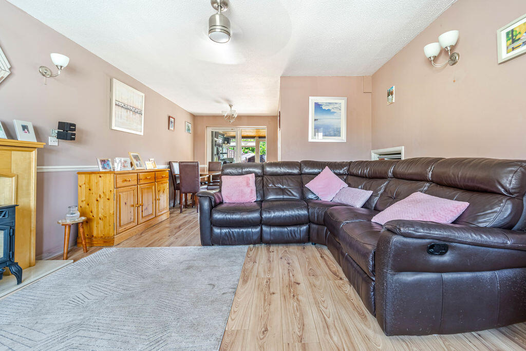 House in Weston-super-Mare, North Somerset - More